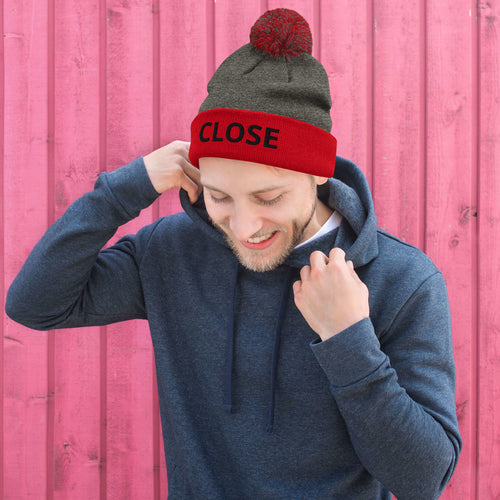 BLACK LETTERS Close Pom-Pom Beanie